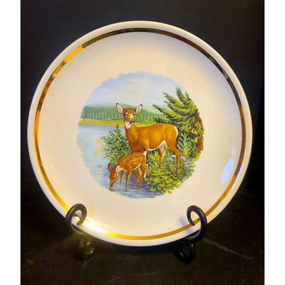 Vintage Wisconsin Eagle River Plate Whitetail‎ Deer 9" - Picture 1 of 2